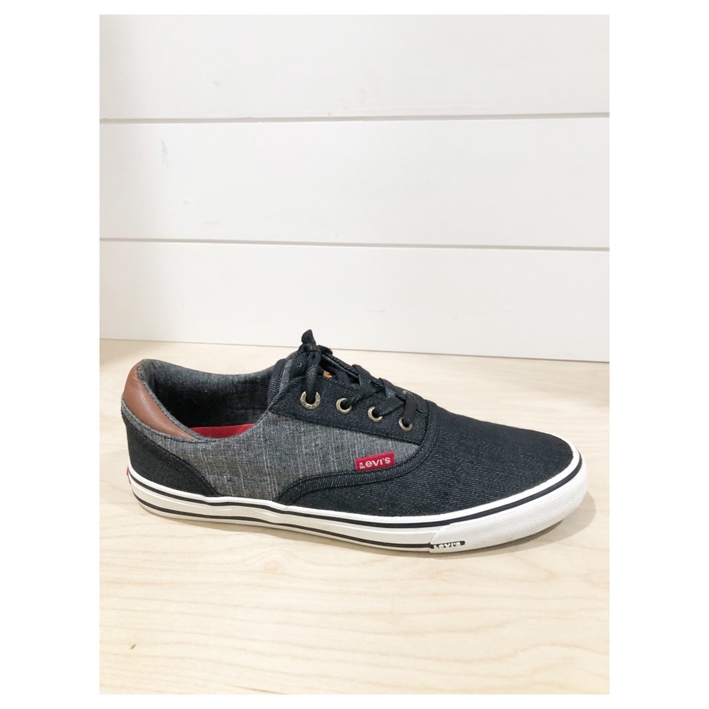 Levis Comfort Tennis Shoes Casual Canvas Grey Size 10 ($) 4497